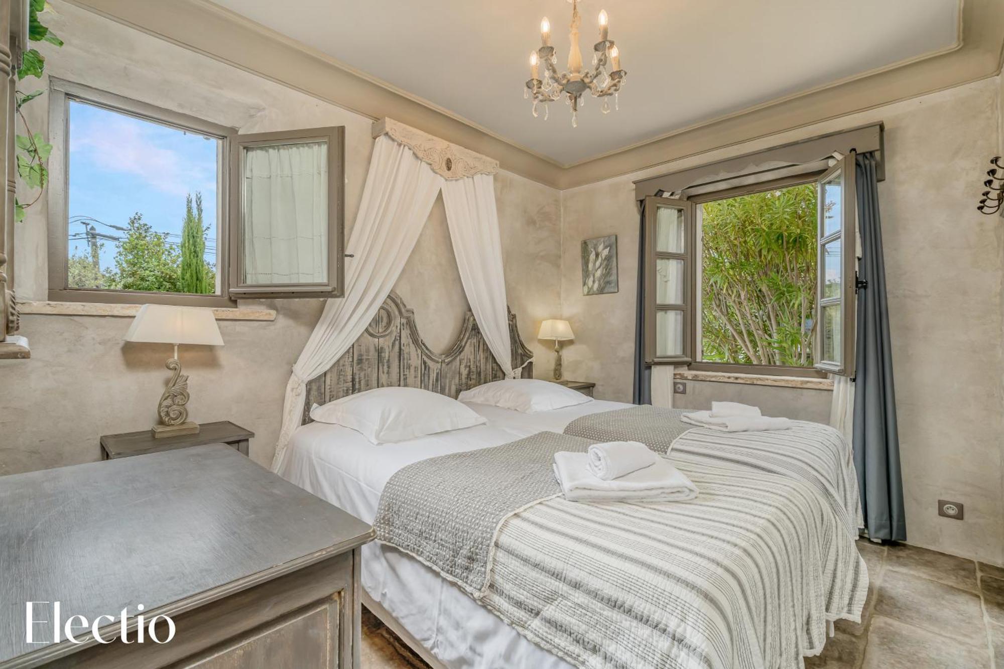 Résidence Les Petitons Oppède Habitación foto