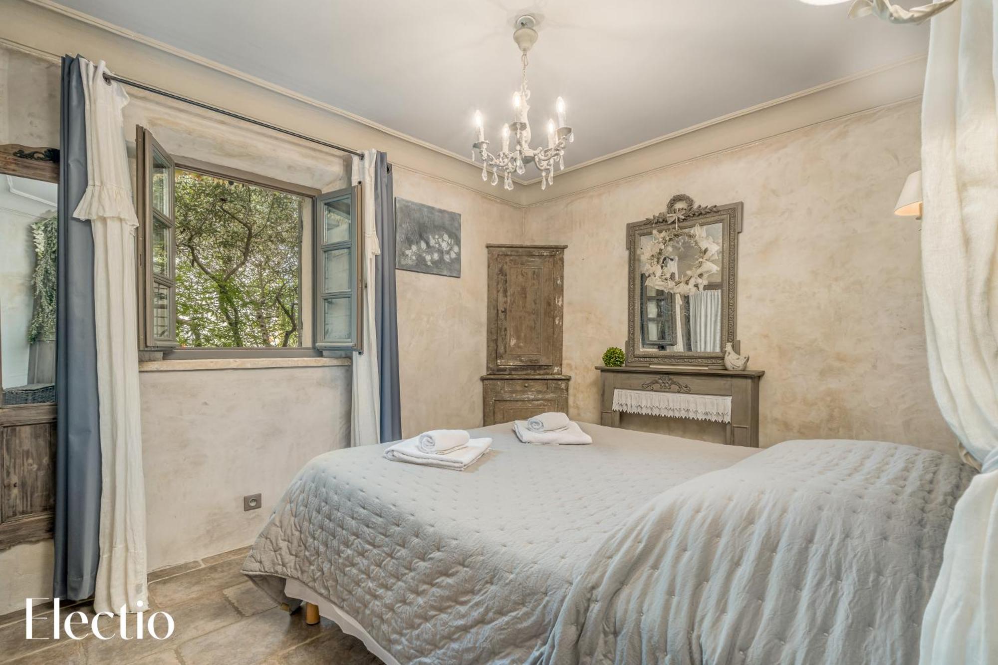 Résidence Les Petitons Oppède Habitación foto